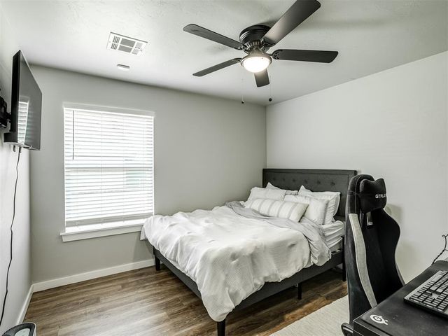 402 S Van Buren Avenue, Blanchard, OK 73010