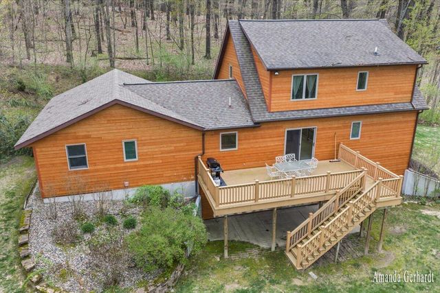 12449 Bailey Drive, Lowell, MI 49331
