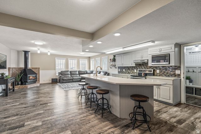 79 S 250 E, Aurora, UT 84620