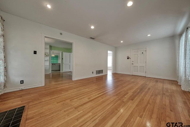 523 W 2nd Street, Tyler, TX 75701