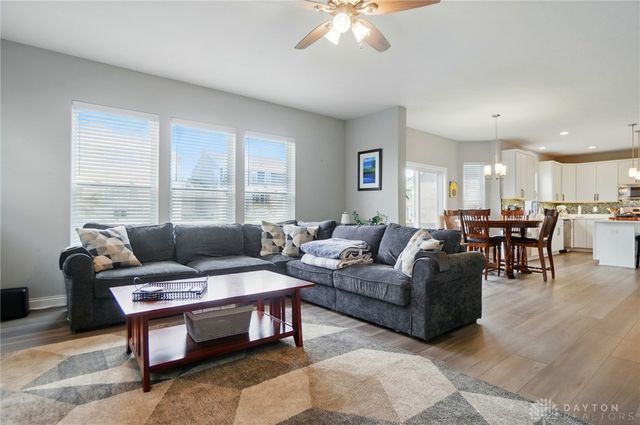 578 Bellasera Drive, Sugarcreek Twp, OH 45440