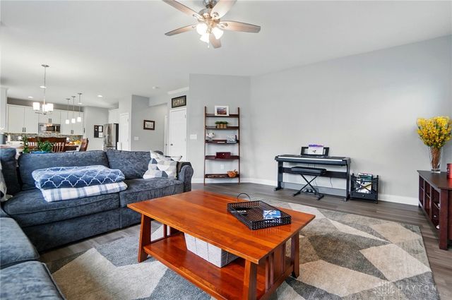 578 Bellasera Drive, Sugarcreek Twp, OH 45440