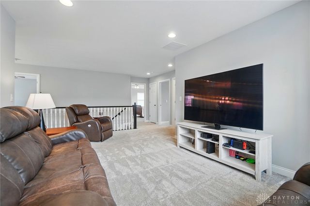 578 Bellasera Drive, Sugarcreek Twp, OH 45440