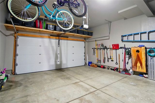 578 Bellasera Drive, Sugarcreek Twp, OH 45440