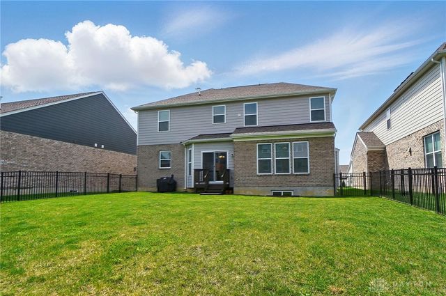 578 Bellasera Drive, Sugarcreek Twp, OH 45440