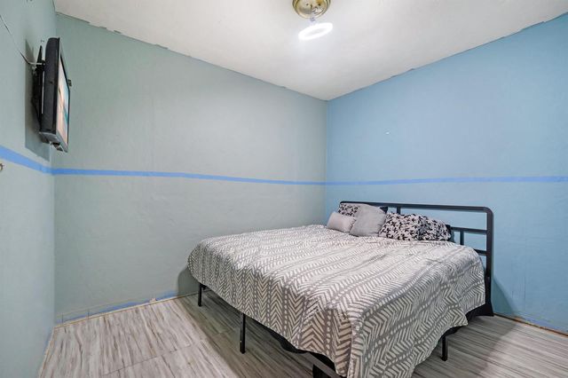 3250 E Glendale Boulevard, Fort Lauderdale, FL 33312