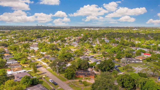 3250 E Glendale Boulevard, Fort Lauderdale, FL 33312