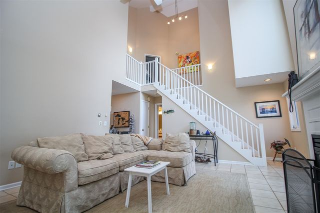 77709 18th Avenue, South Haven, MI 49090