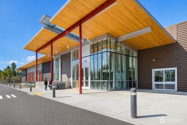 5212 E M Street, Tacoma, WA 98404