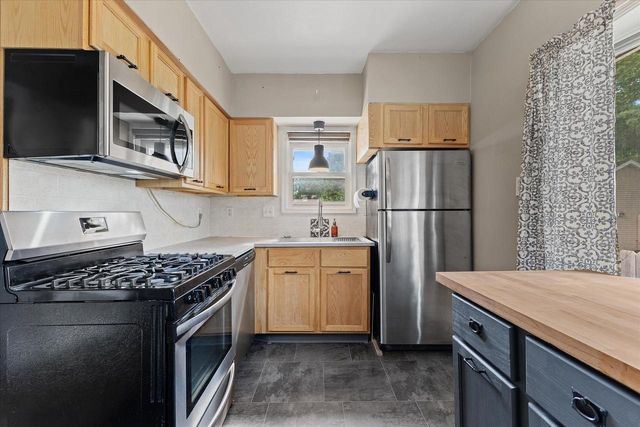7519 10th AVENUE, Kenosha, WI 53143
