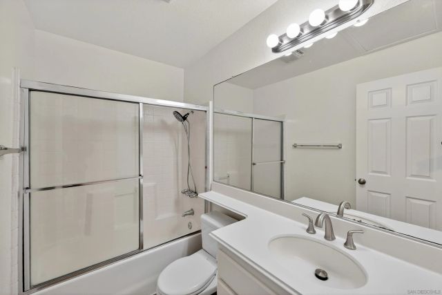 1040 S San Marino Way, Anaheim, CA 92808