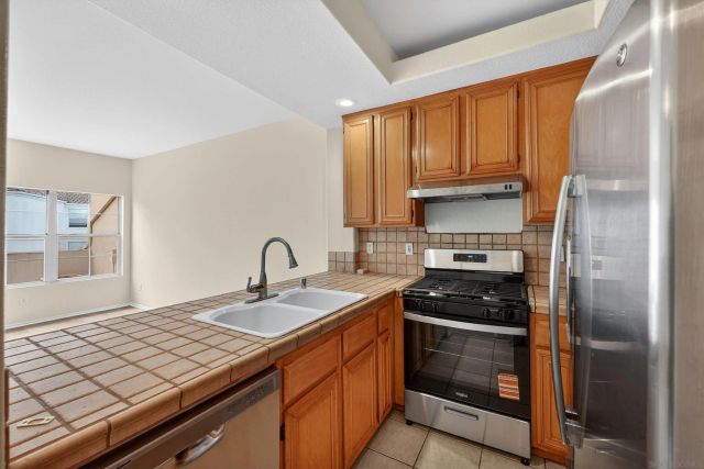 1040 S San Marino Way, Anaheim, CA 92808