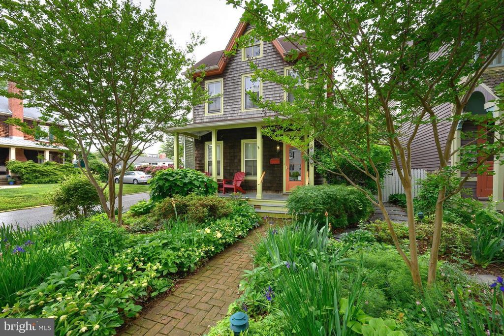 213 N QUEEN STREET, Chestertown, MD 21620