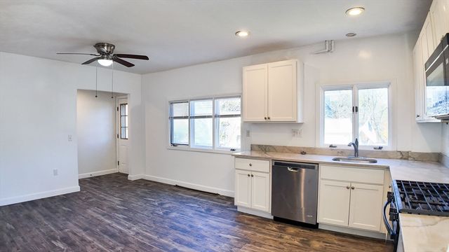 61 Thomas St 1, Dedham, MA 02026