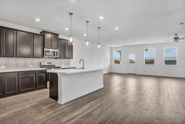 131 Adeline RD, Hutto, TX 78634