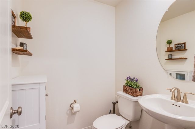 7712 Lush Oasis Avenue, Las Vegas, NV 89113