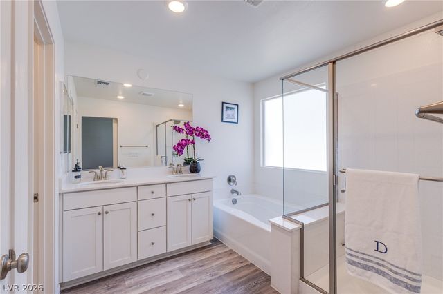 7712 Lush Oasis Avenue, Las Vegas, NV 89113