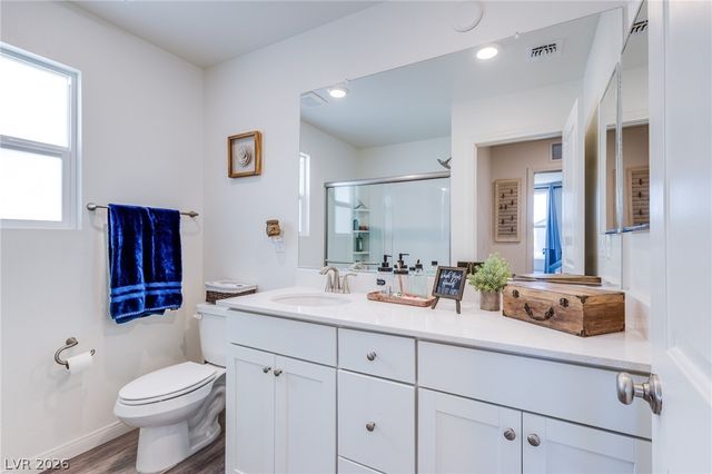 7712 Lush Oasis Avenue, Las Vegas, NV 89113