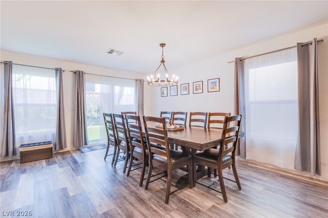 7712 Lush Oasis Avenue, Las Vegas, NV 89113