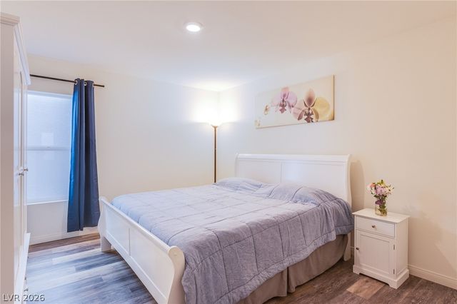 7712 Lush Oasis Avenue, Las Vegas, NV 89113