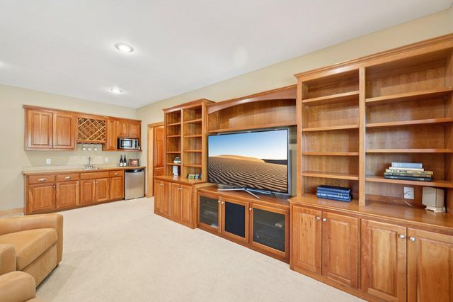 14043 Kings Court, Savage, MN 55378