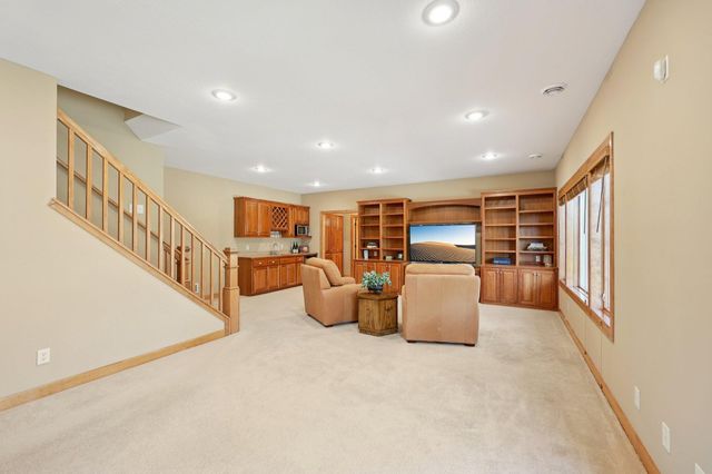14043 Kings Court, Savage, MN 55378