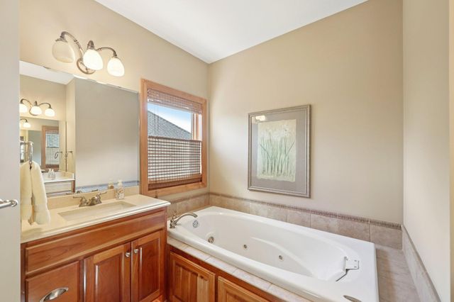 14043 Kings Court, Savage, MN 55378