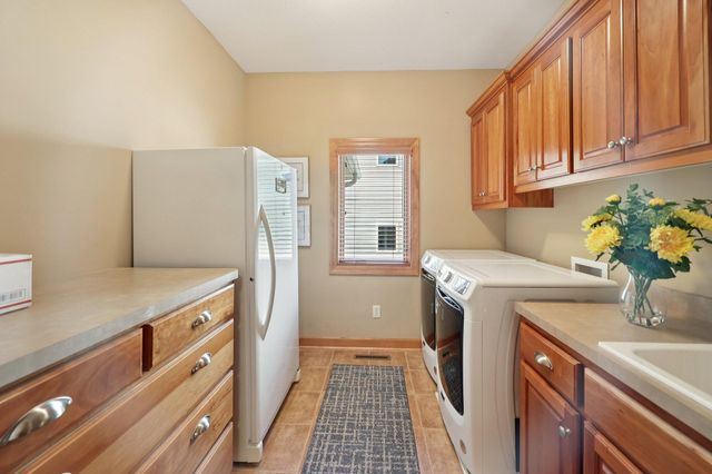 14043 Kings Court, Savage, MN 55378