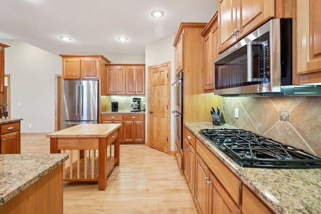 14043 Kings Court, Savage, MN 55378