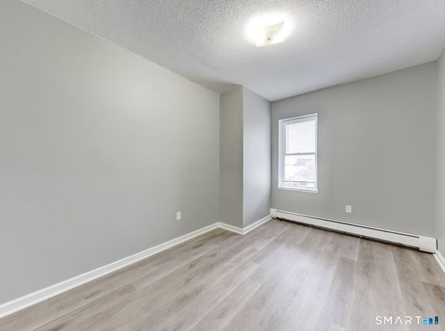 100 Broad Street 3E, New Britain, CT 06053
