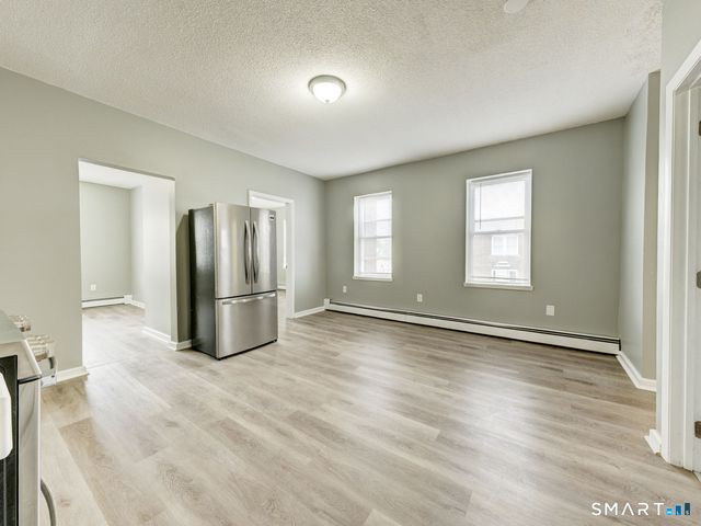 100 Broad Street 3E, New Britain, CT 06053