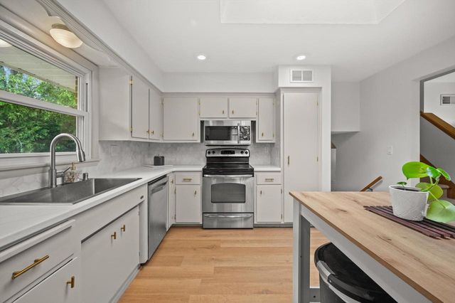 12130 W Chambers STREET, Wauwatosa, WI 53222