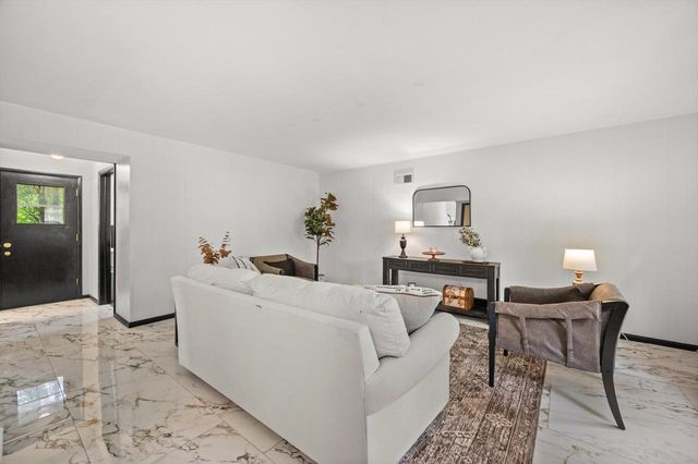 12130 W Chambers STREET, Wauwatosa, WI 53222