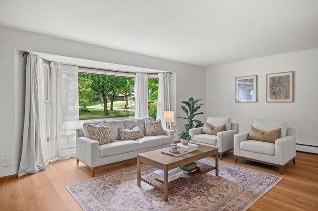12130 W Chambers STREET, Wauwatosa, WI 53222
