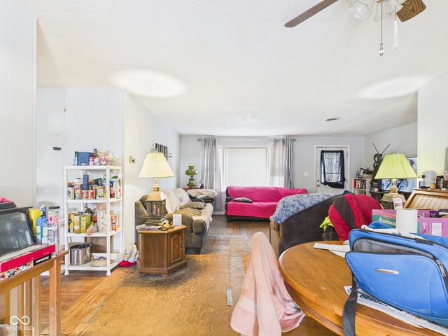 3180 S 200 E, Anderson, IN 46017