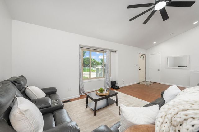517 E Brownie, Rose Hill, KS 67133