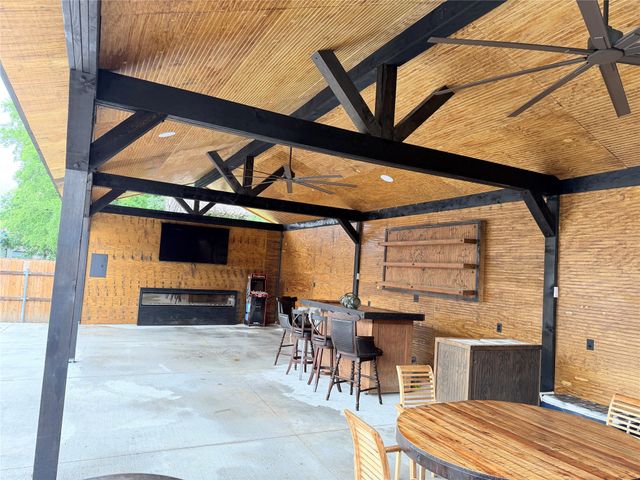 1930 Muncie Avenue, Dallas, TX 75212