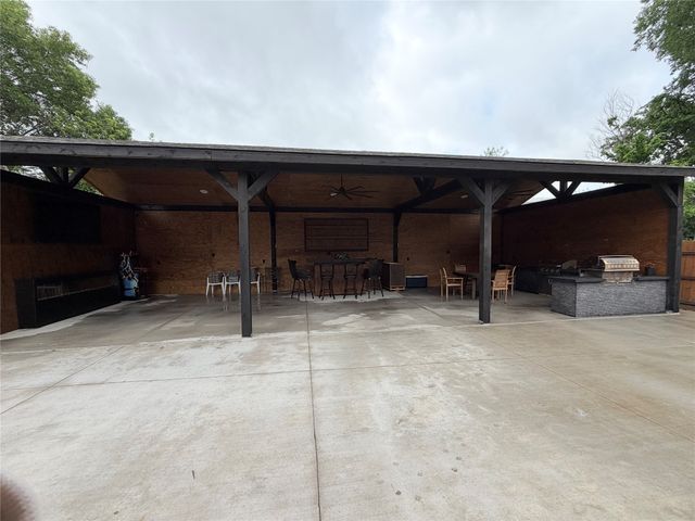 1930 Muncie Avenue, Dallas, TX 75212