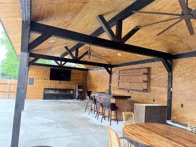 1930 Muncie Avenue, Dallas, TX 75212