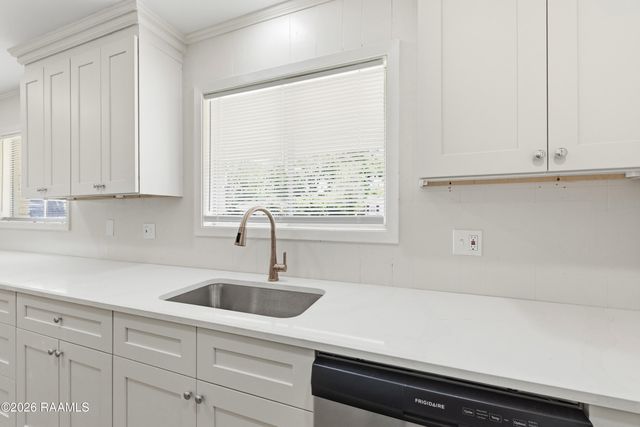 317 Kim Drive, Lafayette, LA 70503