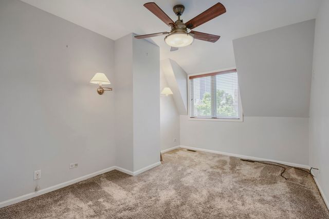 481 N Clinton Street, Chicago, IL 60654