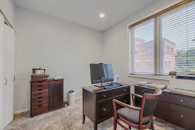 481 N Clinton Street, Chicago, IL 60654