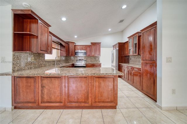 1991 SW 139th Ave -, Miami, FL 33175