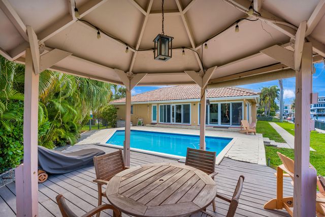 4204 Tranquility Drive, Highland Beach, FL 33487