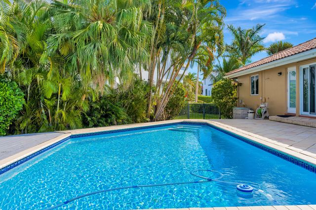 4204 Tranquility Drive, Highland Beach, FL 33487