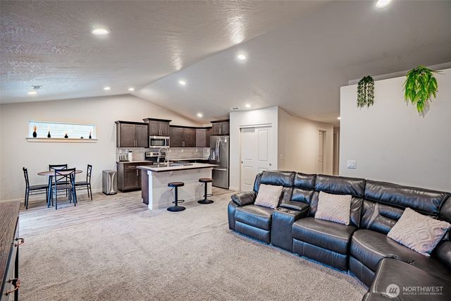 4240 W Bufflehead blvd, Moses Lake, WA 98837