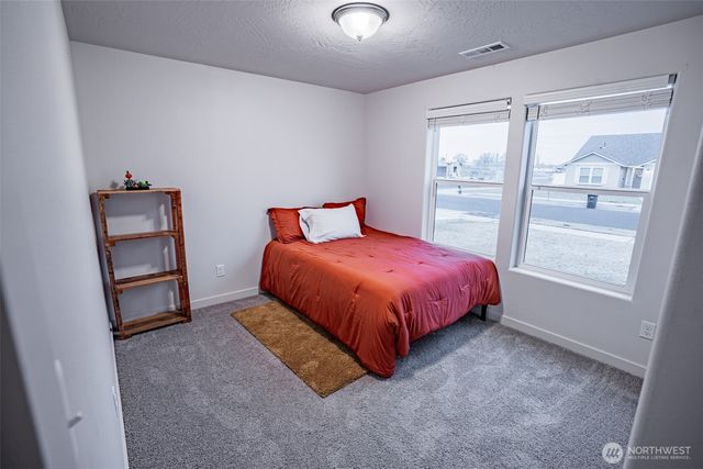 4240 W Bufflehead blvd, Moses Lake, WA 98837