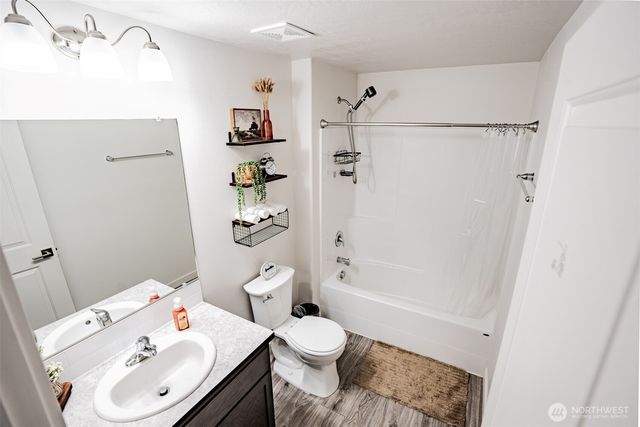 4240 W Bufflehead blvd, Moses Lake, WA 98837