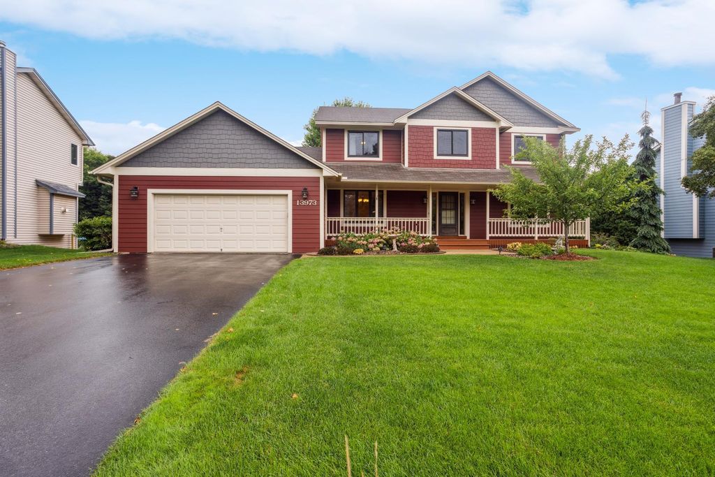 13973 Driftwood Lane, Apple Valley, MN 55124