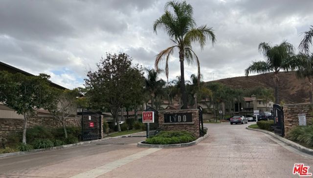 1265 Kendall Drive 6I5, San Bernardino, CA 92407
